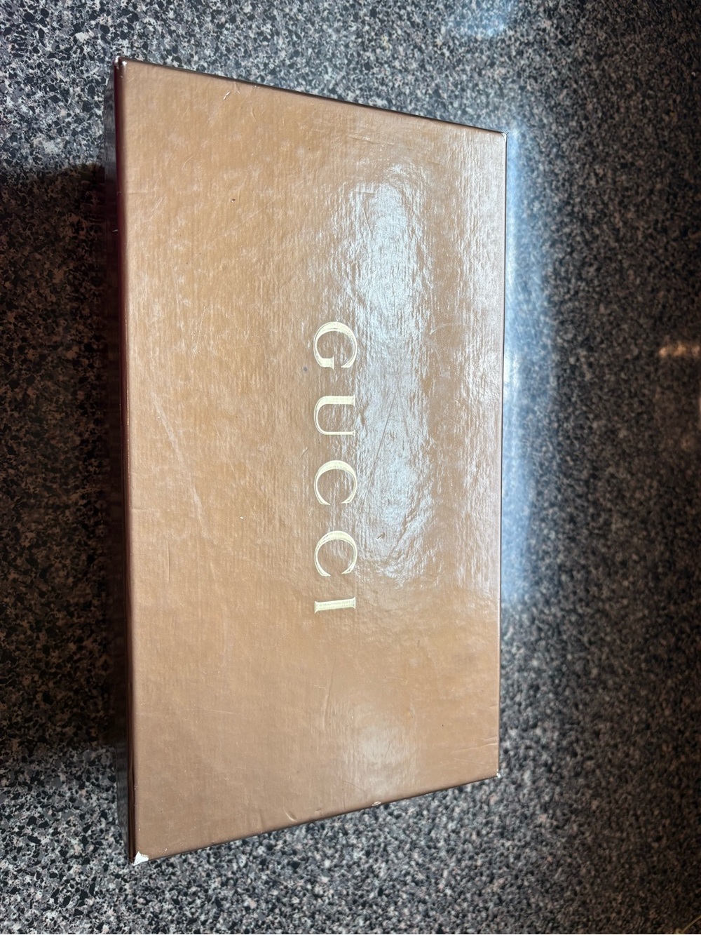 Vintage Gucci Sandals size 11, great condtion.